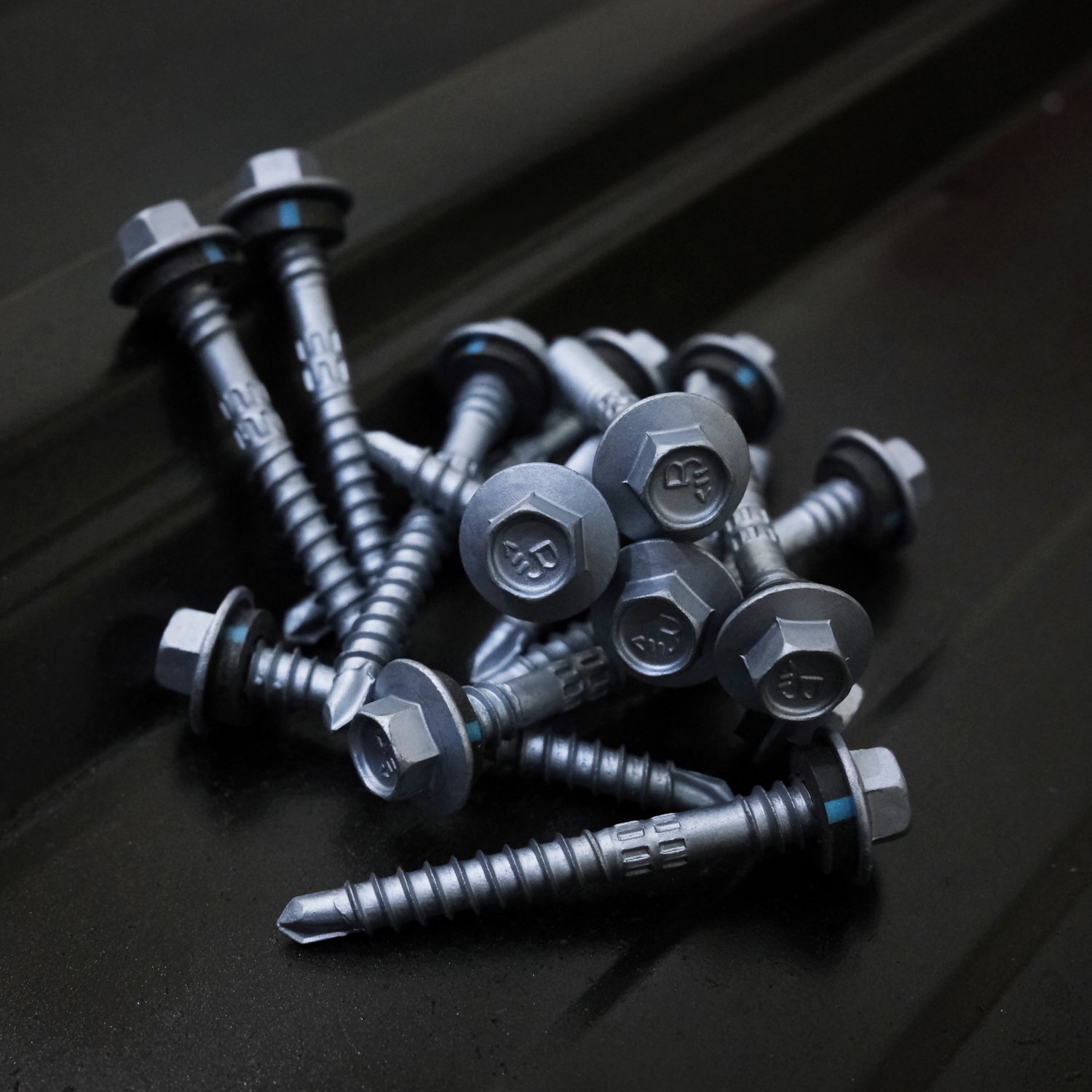 Self-Drilling Screws DUAL-Tite™ Fixing to timber and light metal. BDN FASTENERS® Made in Taiwan